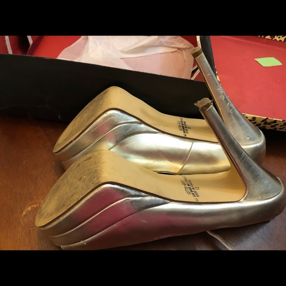 A pair of gold cut out size 12 high heel shoes - Picture 3 of 4